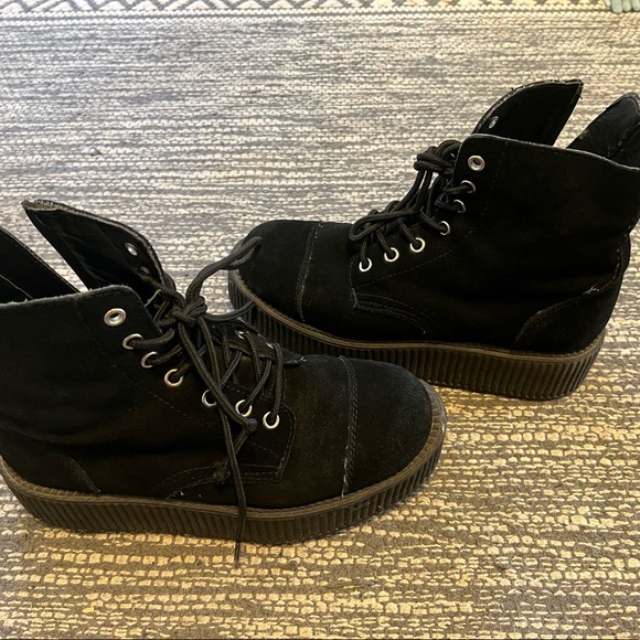 Tuk Black Platform Tie Up Boots - Picture 4 of 6